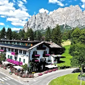 3* Hotel Menardi